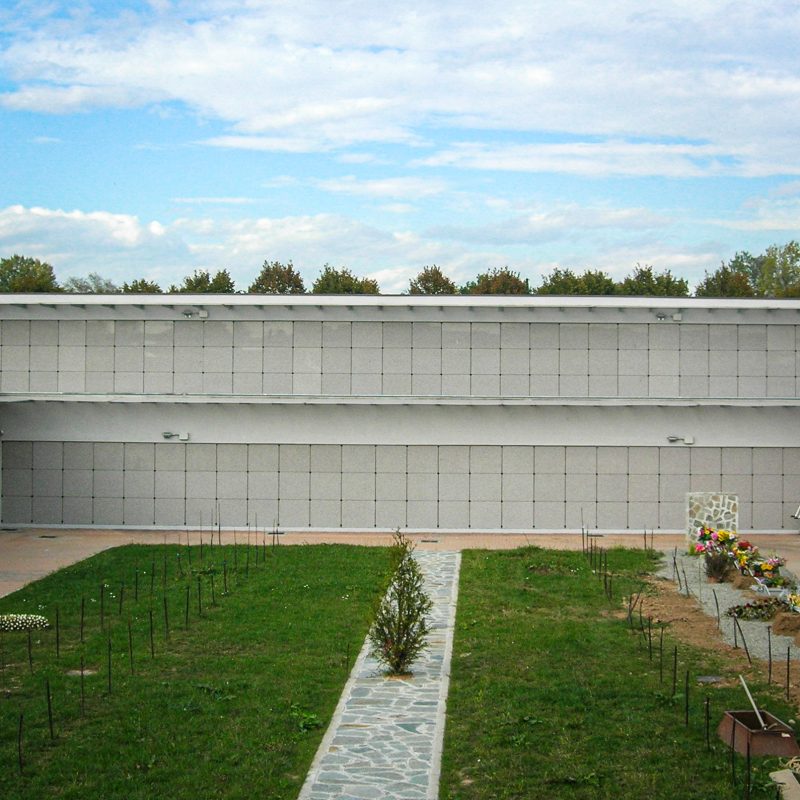 Allestimento loculi per ampliamento cimitero