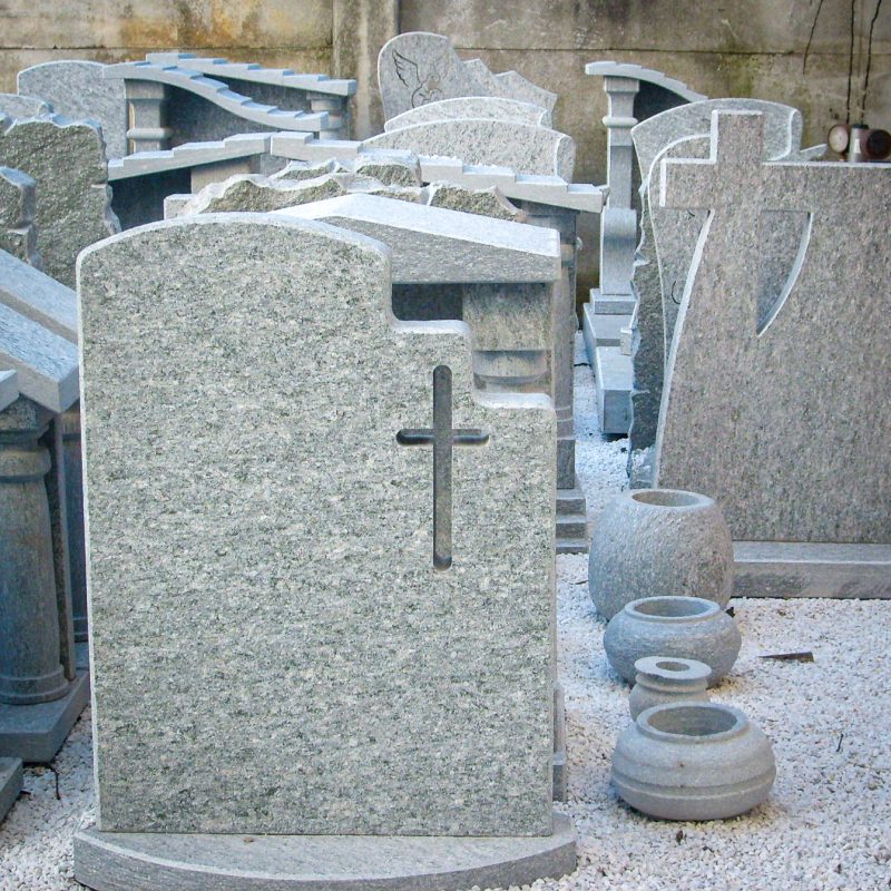 Testate di tombe a terreno