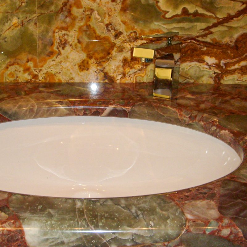 Top bagno in marmo